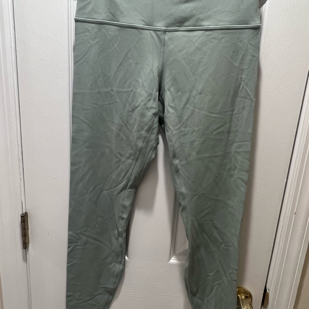 Lululemon 7/8 aligns